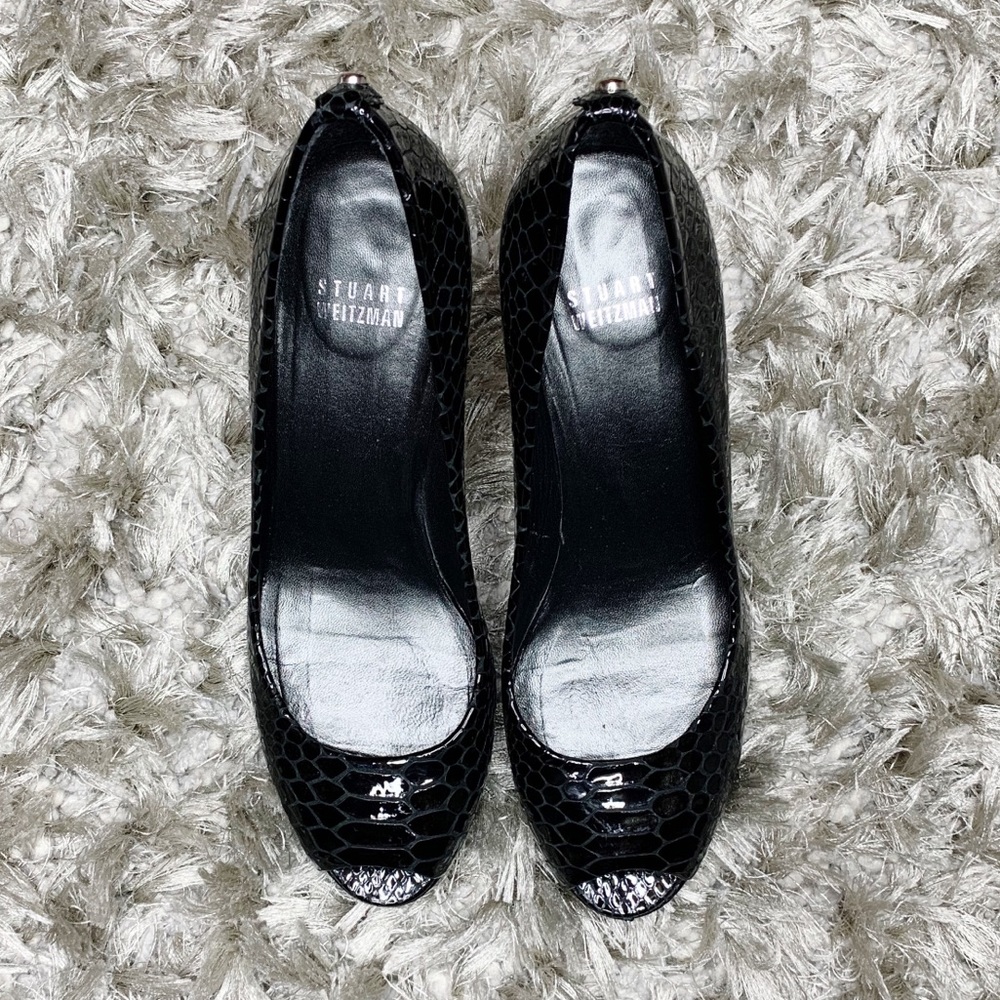 Stuart Weitzman ‘Logo Plainfield’ Pump - image 3